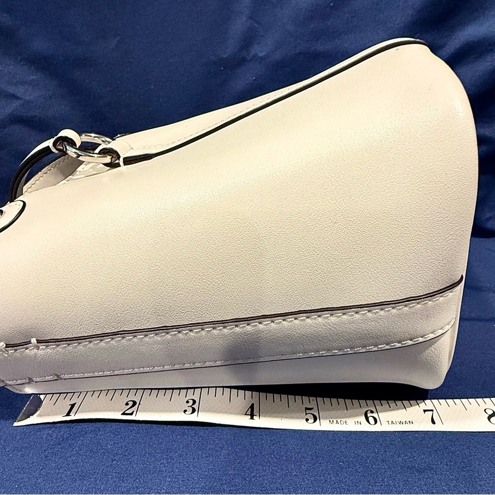Tory Burch NWOT Miller Mini White Leather Bucket Bag - Picture 6 of 11